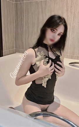 ѡϵ Onlyfansֵ컨弫Ʒqueenseoa˽ĸ_˿