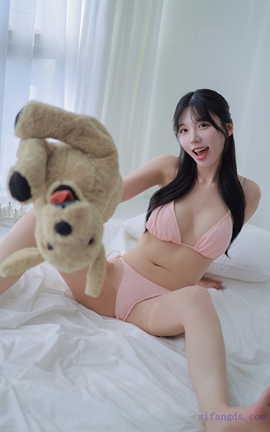 Ӣ 